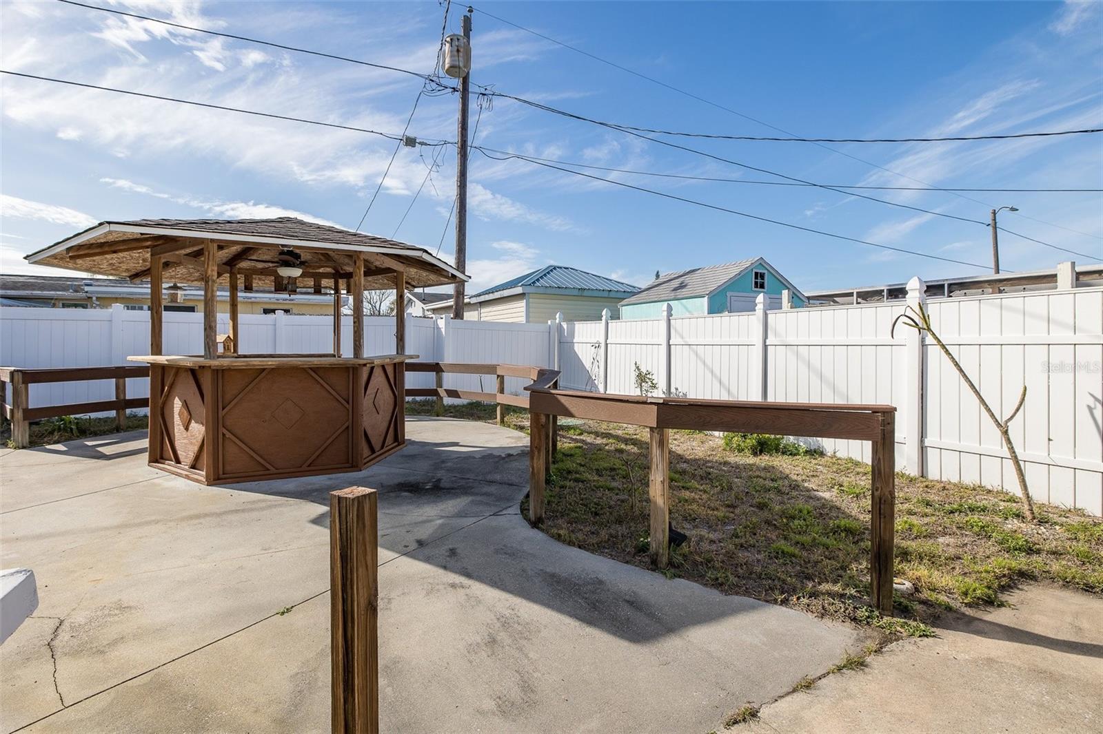 HOLIDAY LAKE ESTATES - Residential