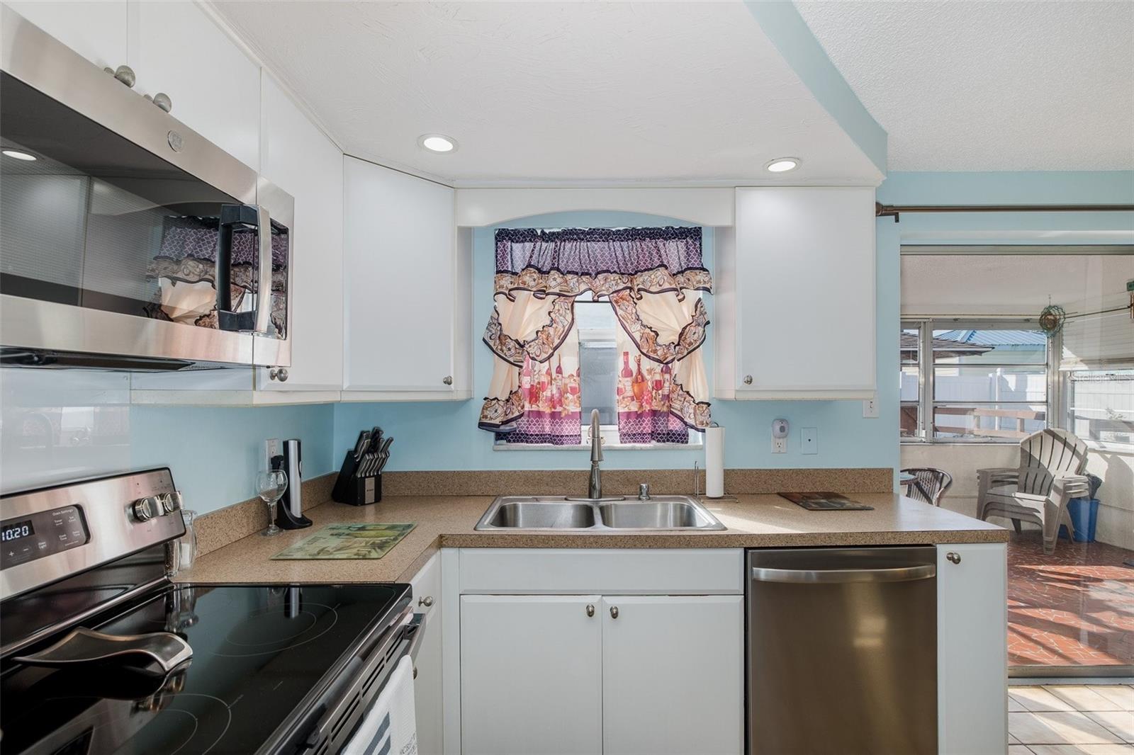 HOLIDAY LAKE ESTATES - Residential