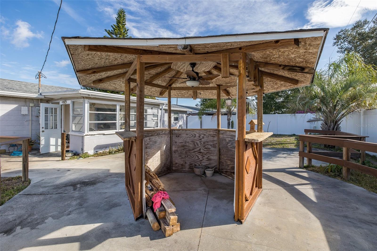 HOLIDAY LAKE ESTATES - Residential