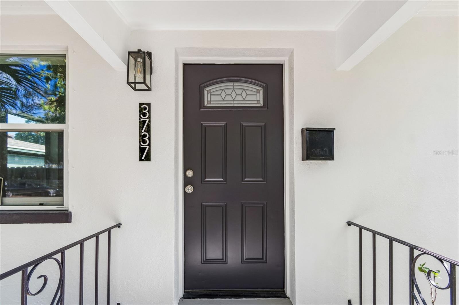 PINECREST PARK - Residential
