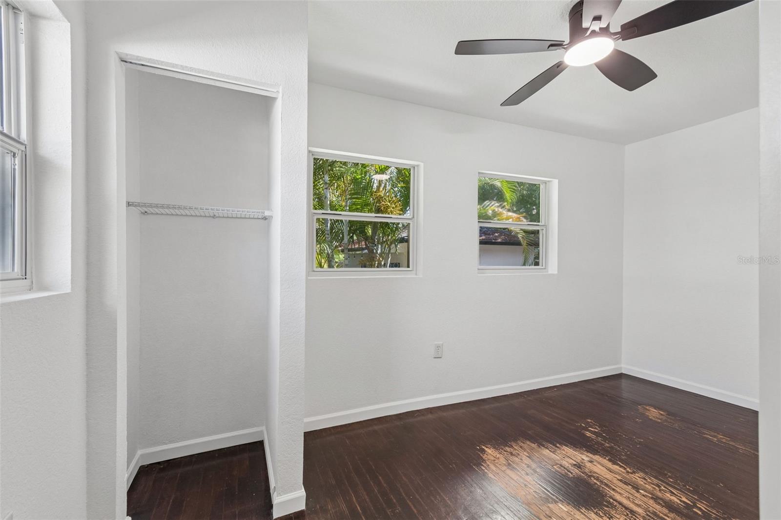 PINECREST PARK - Residential