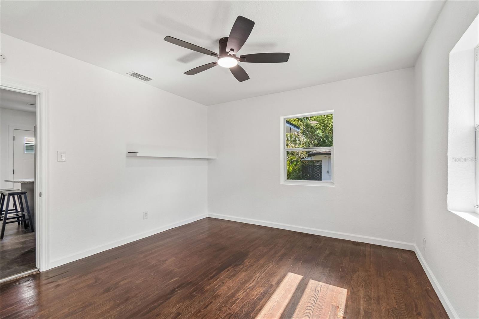 PINECREST PARK - Residential