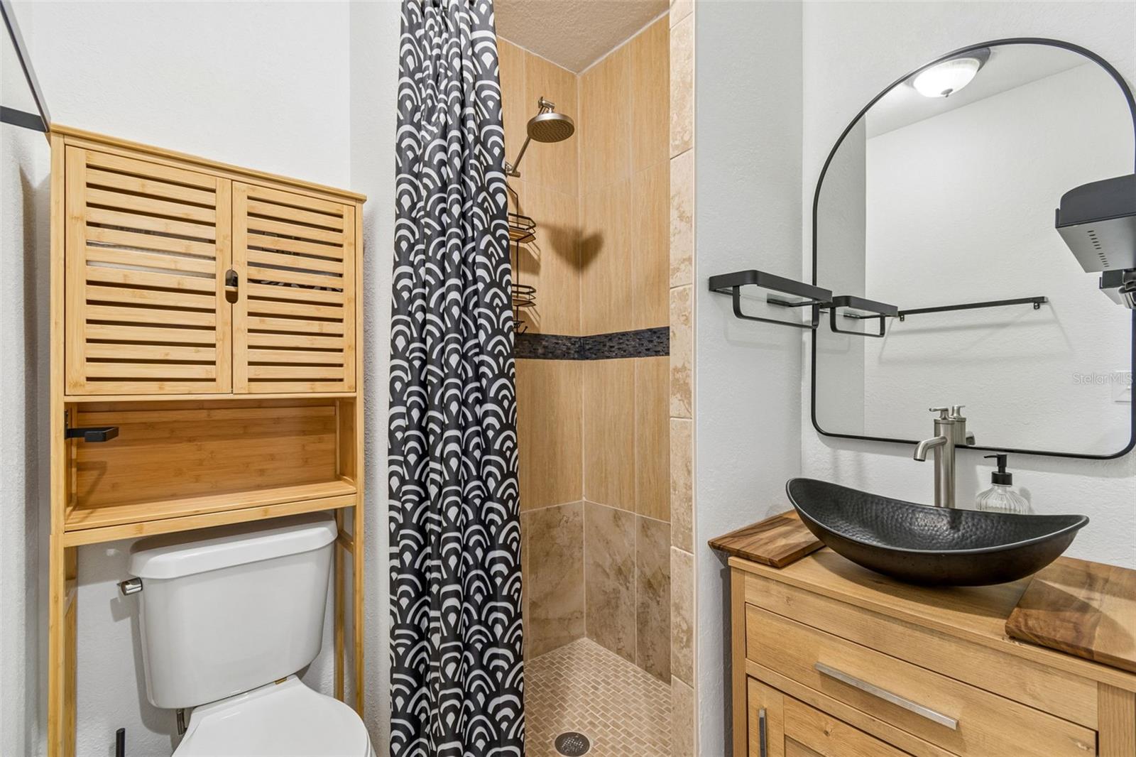PINECREST PARK - Residential