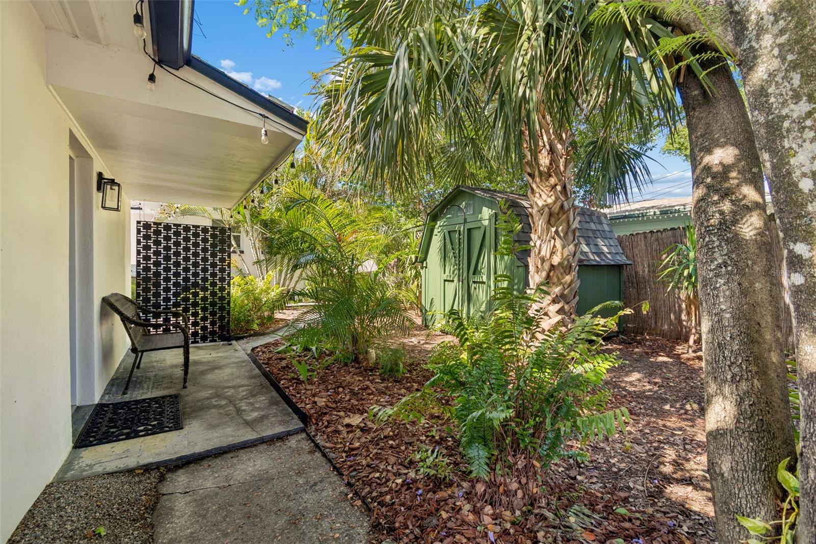 PINECREST PARK - Residential