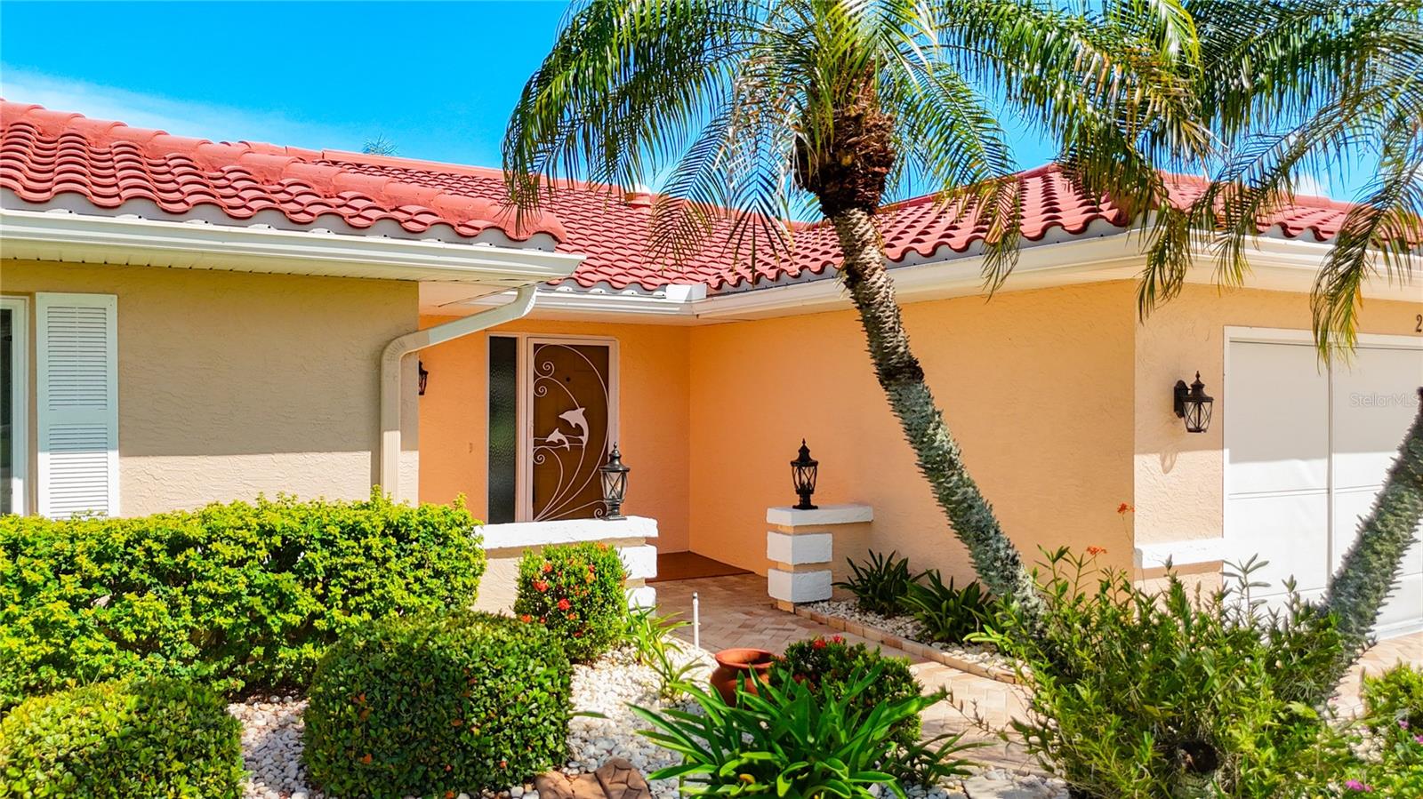 2005 NEW BEDFORD DRIVE, SUN CITY CENTER, FL, 33573 3 2005 NEW BEDFORD DRIVE