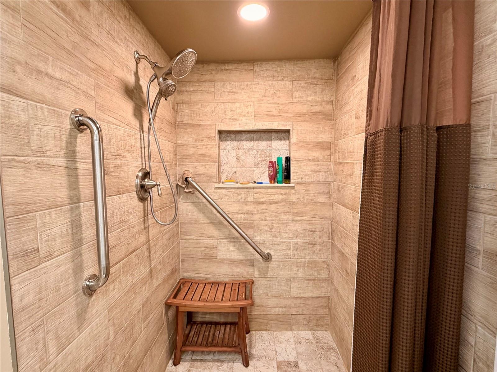 07 SPGS VILLAS CONDO - Residential