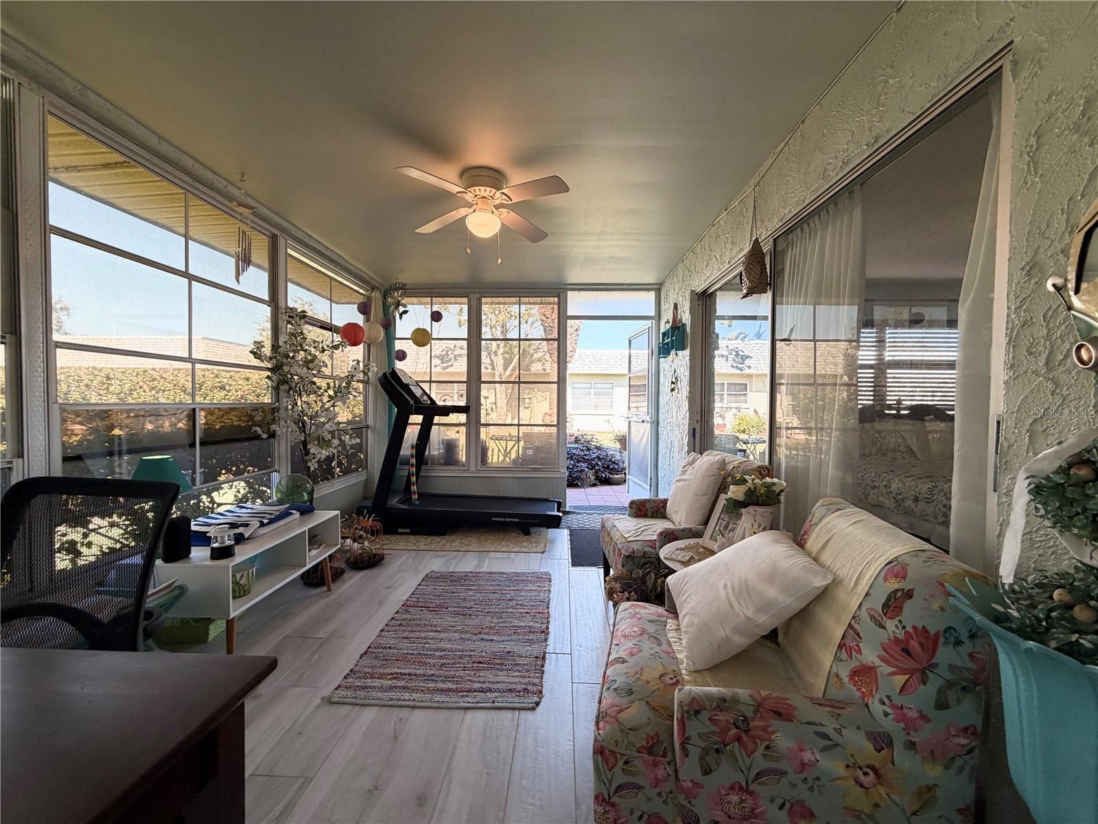 07 SPGS VILLAS CONDO - Residential