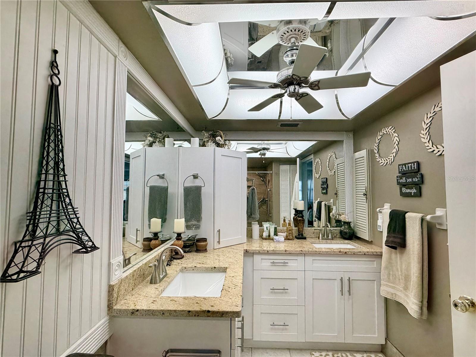 07 SPGS VILLAS CONDO - Residential