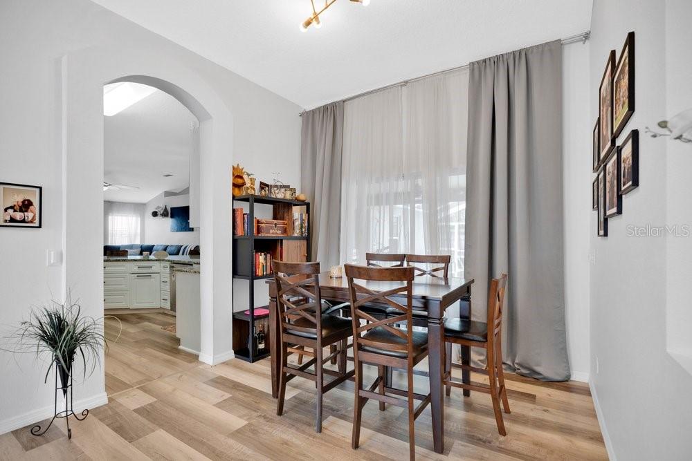 COUNTRY CLUB PARK PH 3 - Residential