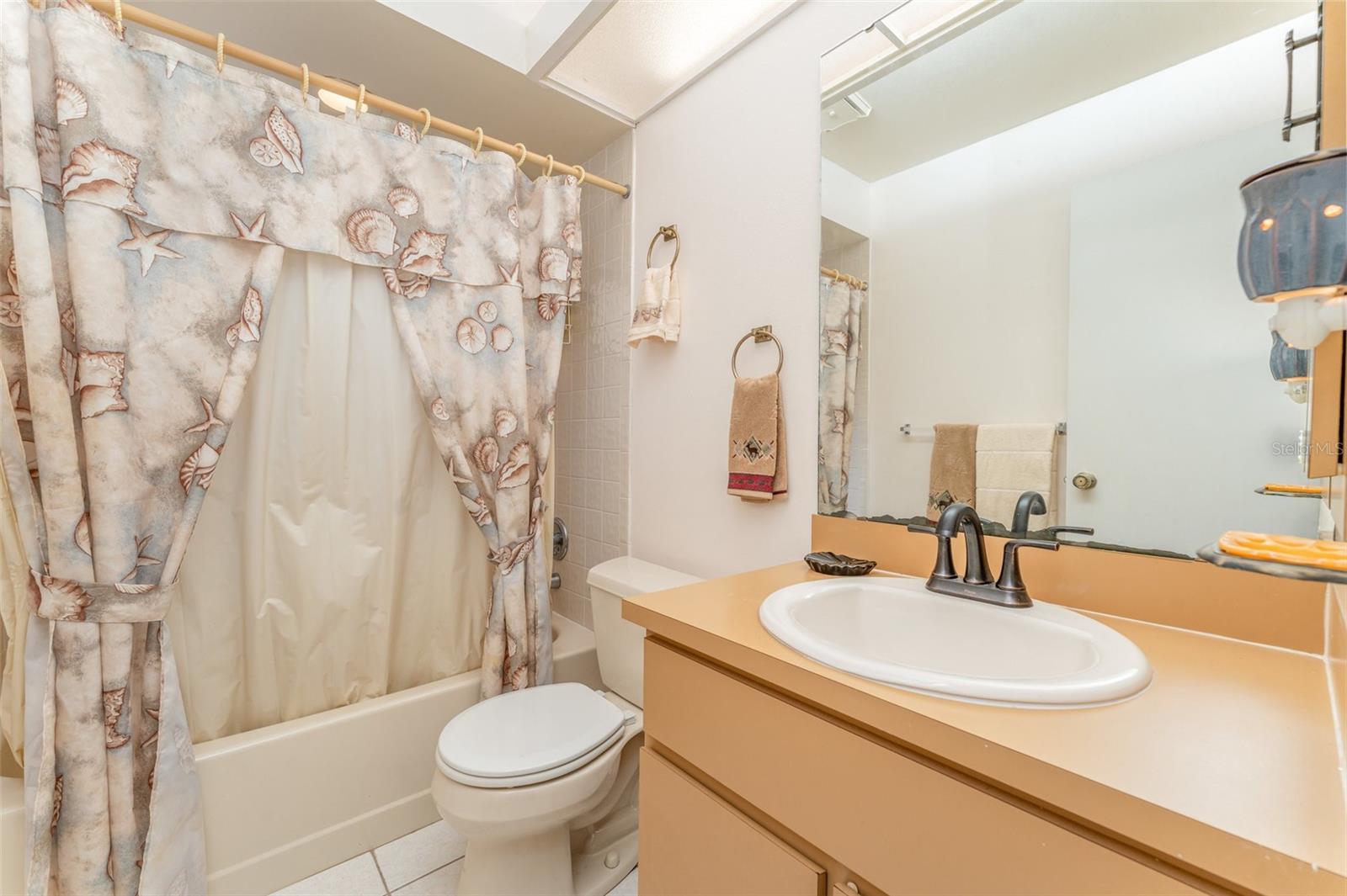 CREEK WOODS A CONDO IN IMPERIALAKES PH 02 SEC 03 - Residential Lease