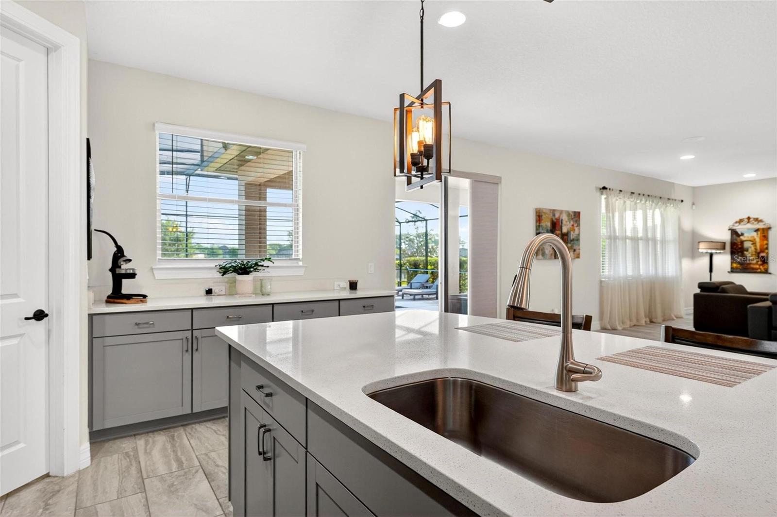 ESTATES/LK PICKETT - Residential