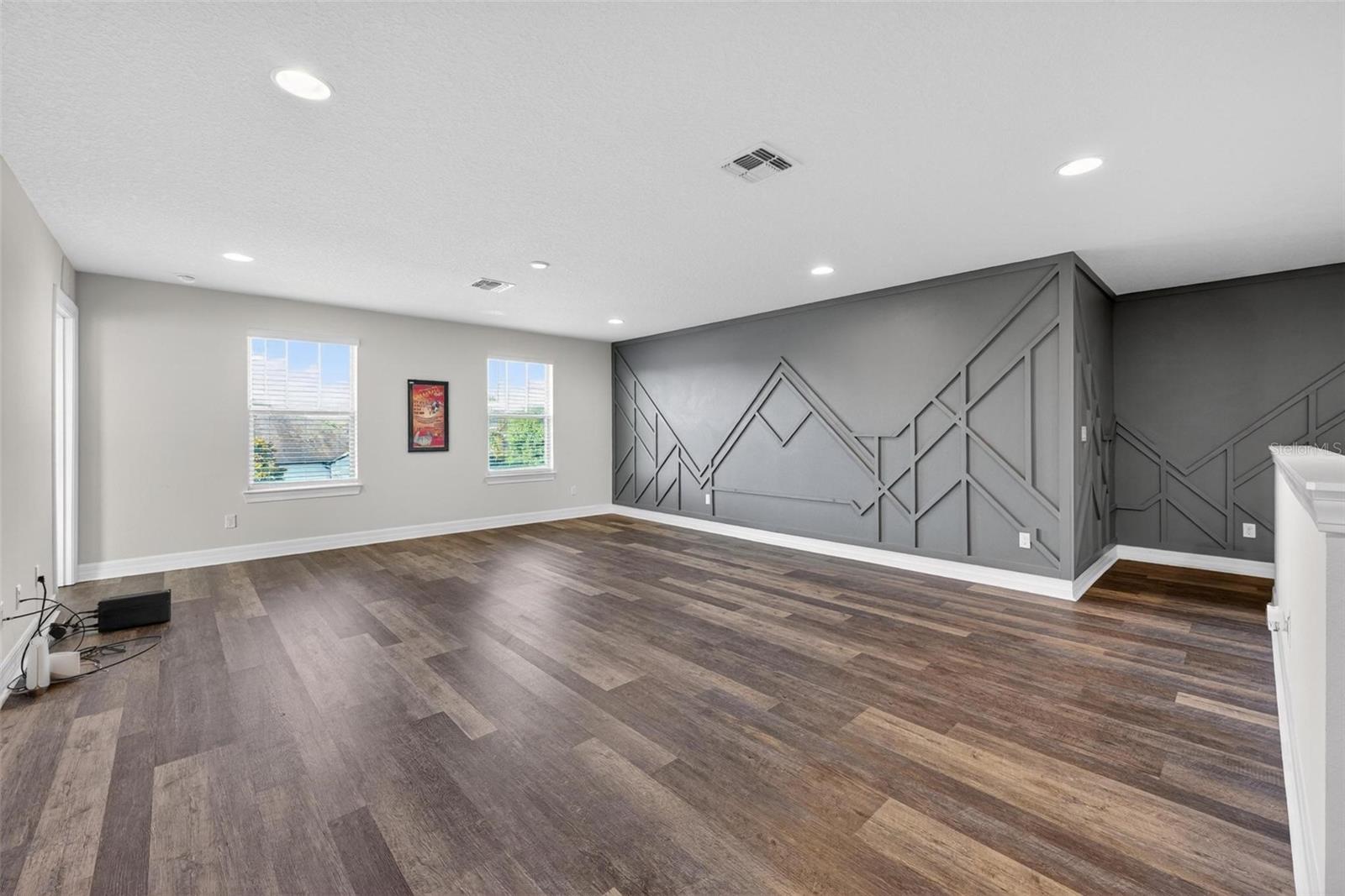 ESTATES/LK PICKETT - Residential