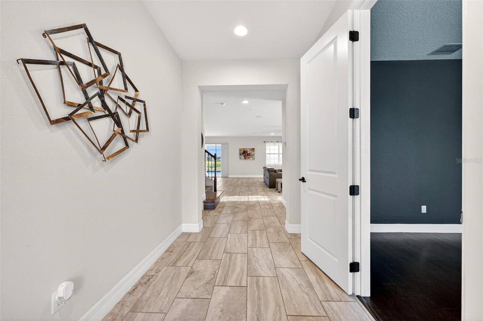 ESTATES/LK PICKETT - Residential