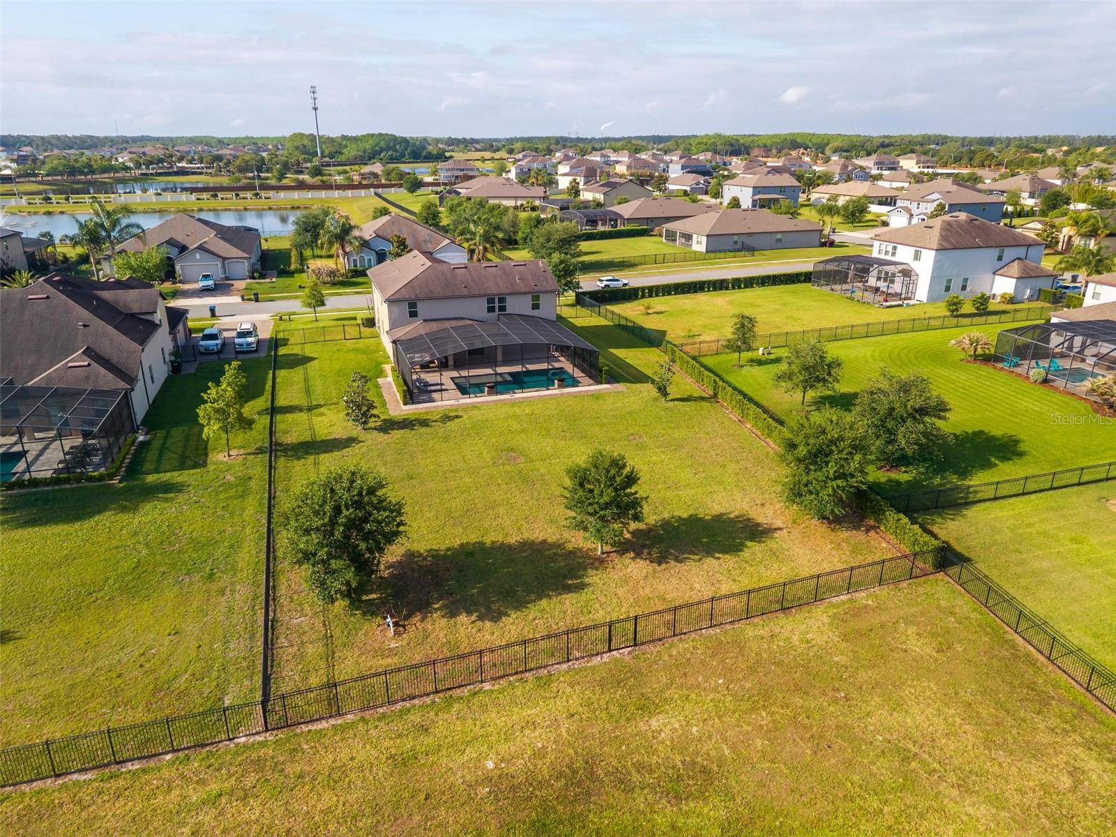 ESTATES/LK PICKETT - Residential