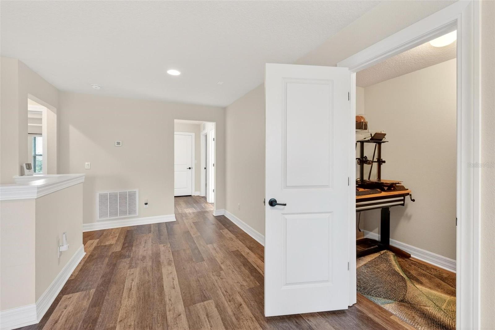 ESTATES/LK PICKETT - Residential
