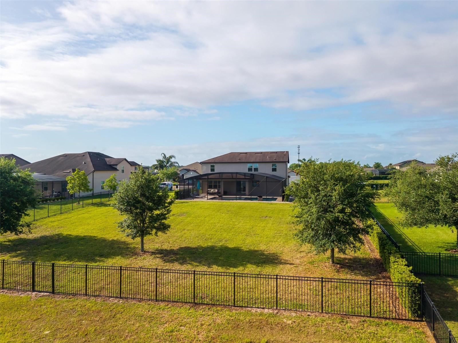 ESTATES/LK PICKETT - Residential