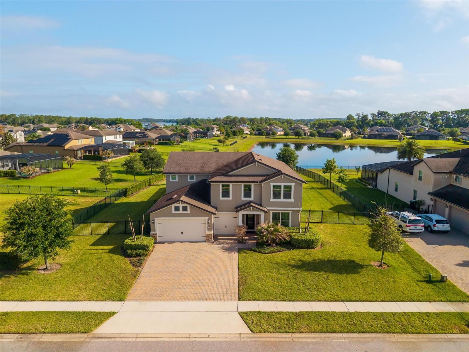 ESTATES/LK PICKETT - Residential