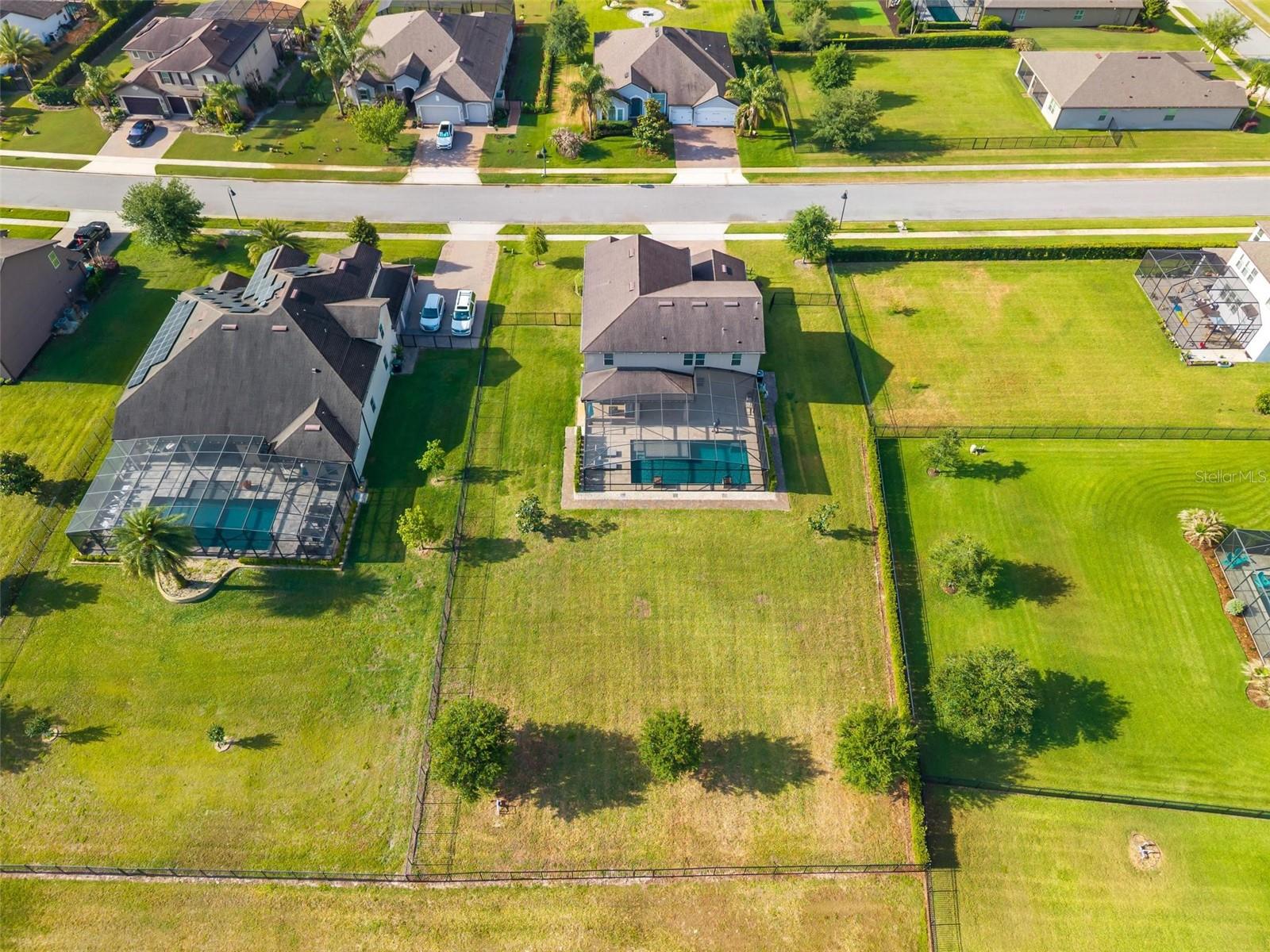ESTATES/LK PICKETT - Residential