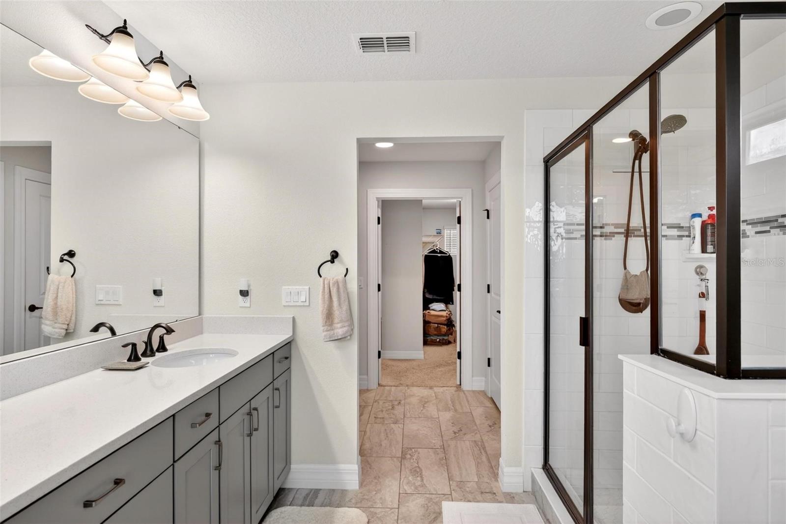 ESTATES/LK PICKETT - Residential
