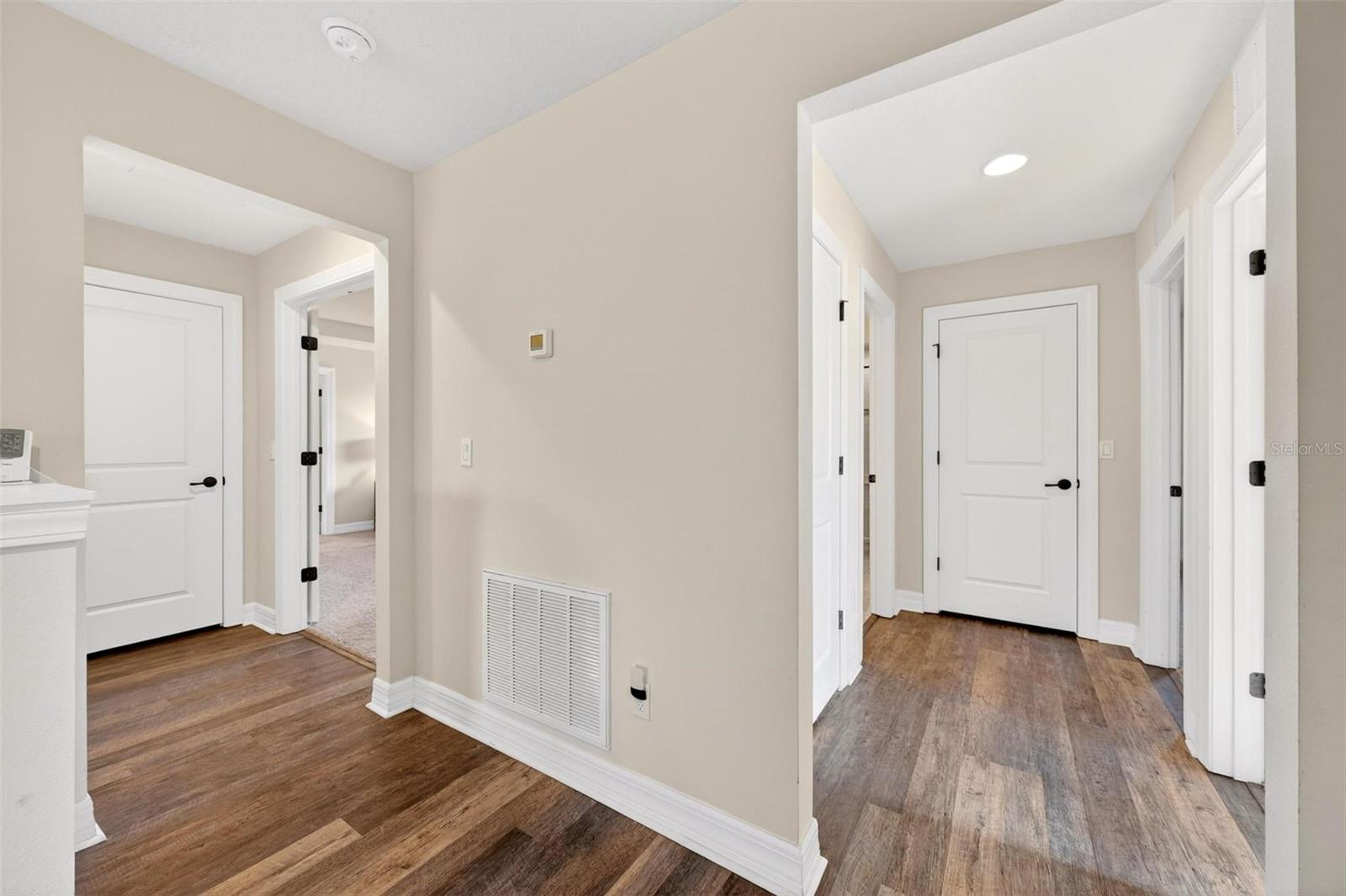ESTATES/LK PICKETT - Residential