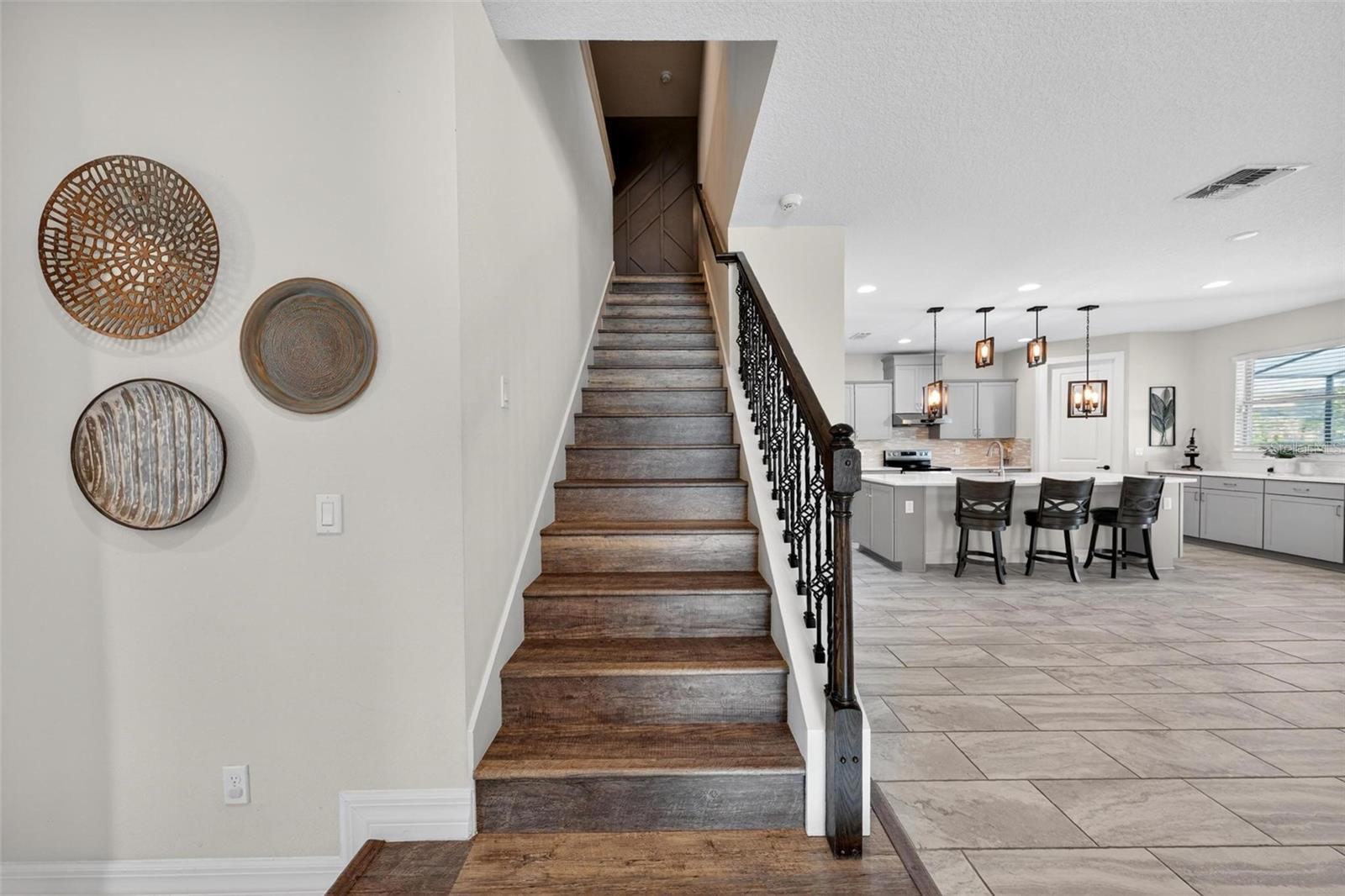 ESTATES/LK PICKETT - Residential