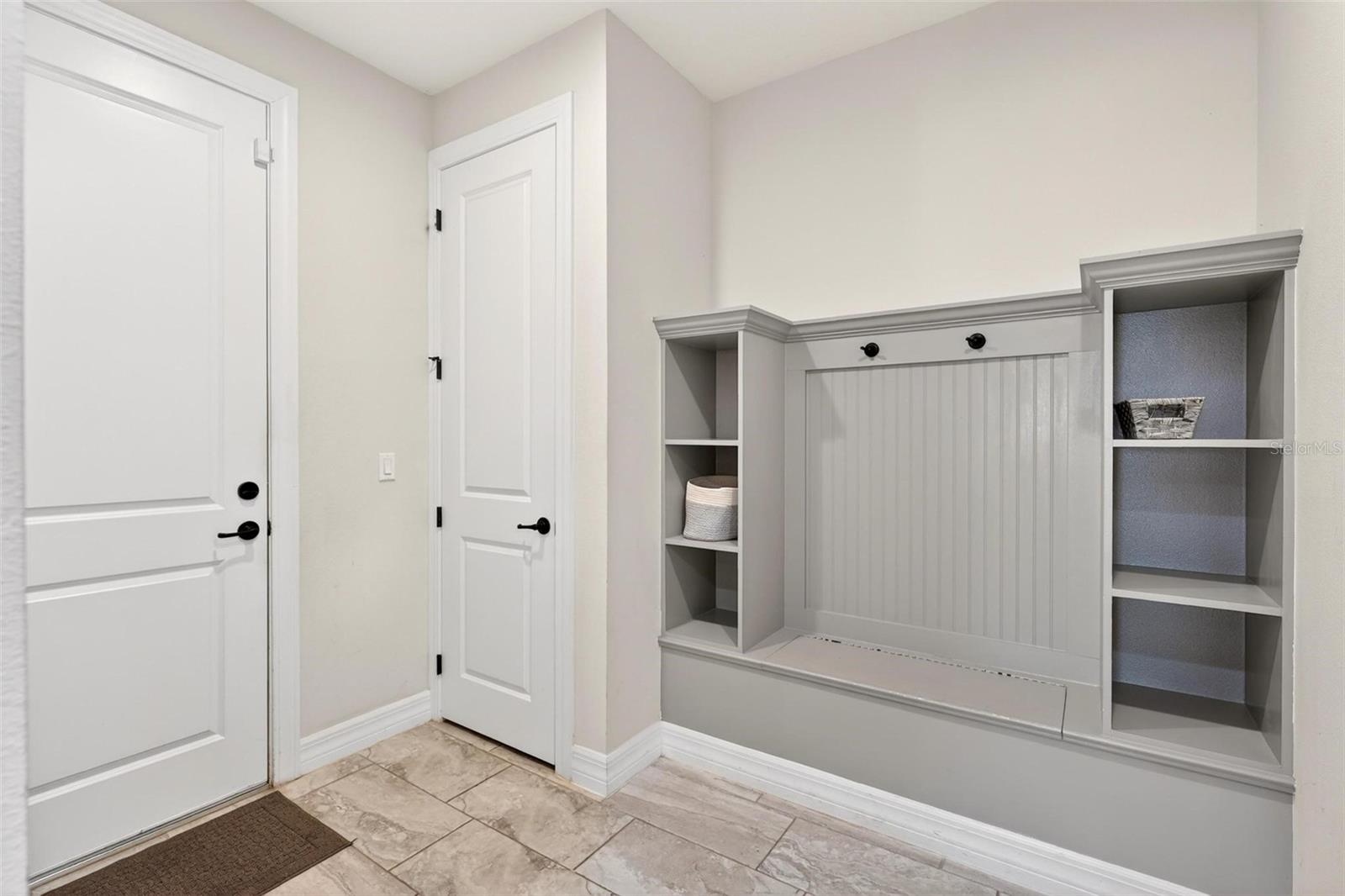 ESTATES/LK PICKETT - Residential