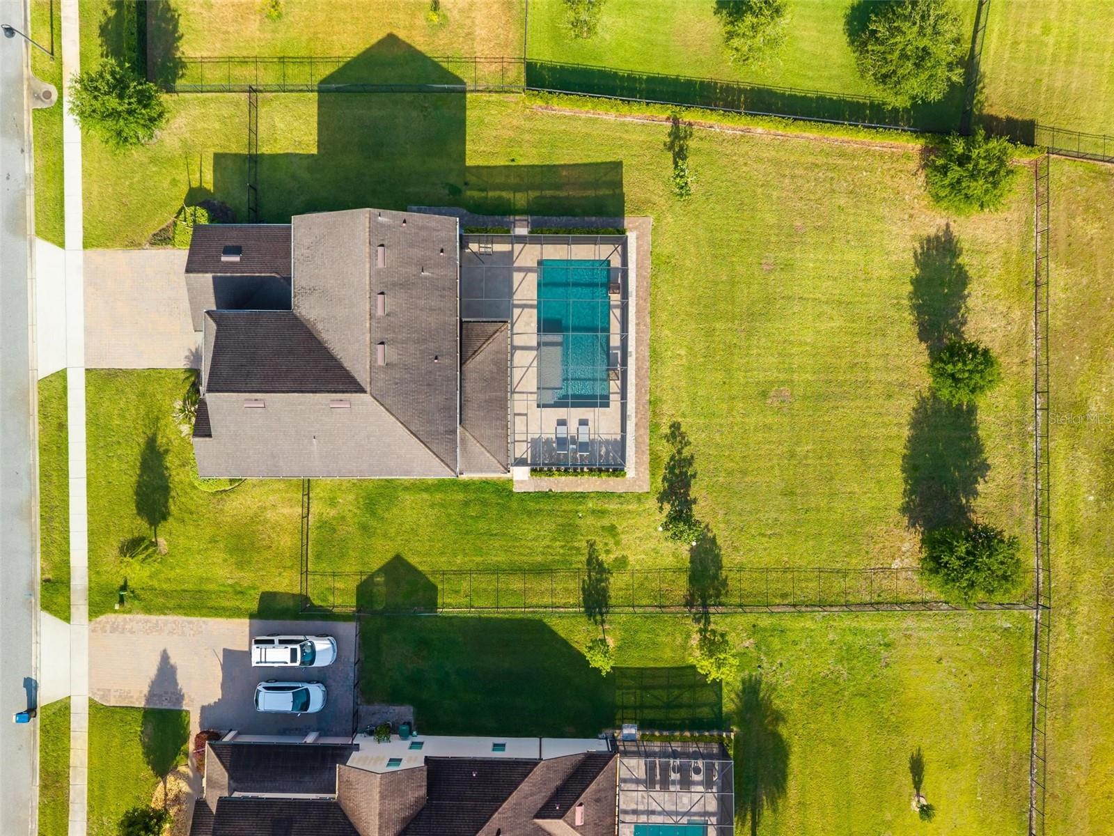 ESTATES/LK PICKETT - Residential