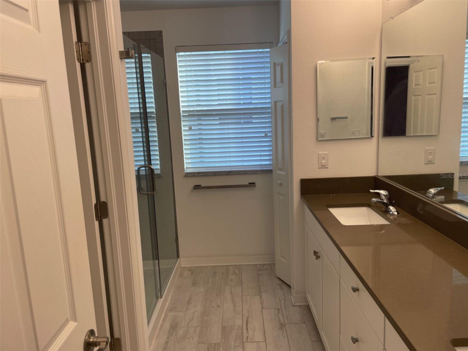 WEST LAKE TWNHMS PH 2 - Residential Lease