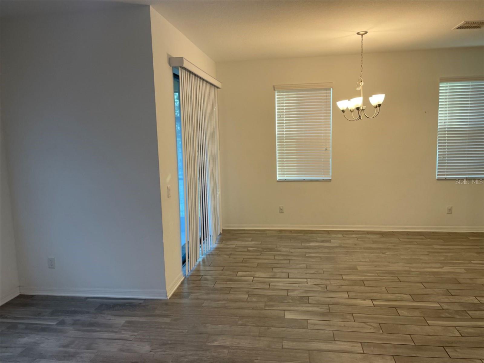 11512 CROWNED SPARROW LANE