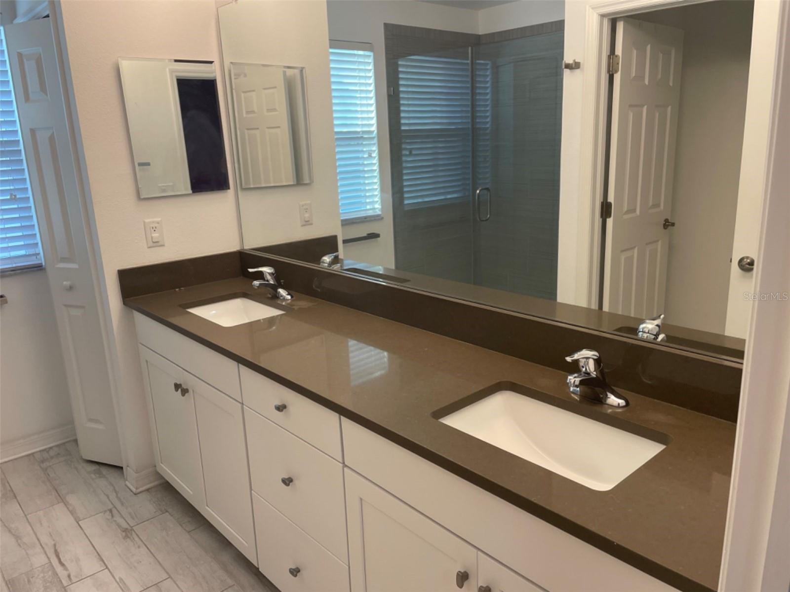 WEST LAKE TWNHMS PH 2 - Residential Lease
