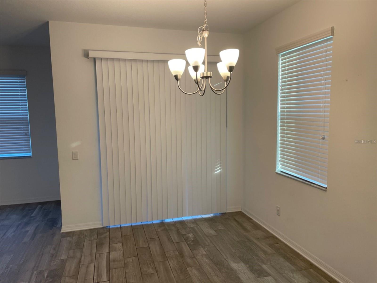 11512 CROWNED SPARROW LANE