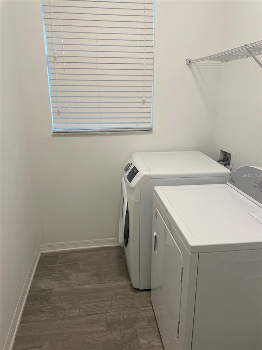 WEST LAKE TWNHMS PH 2 - Residential Lease
