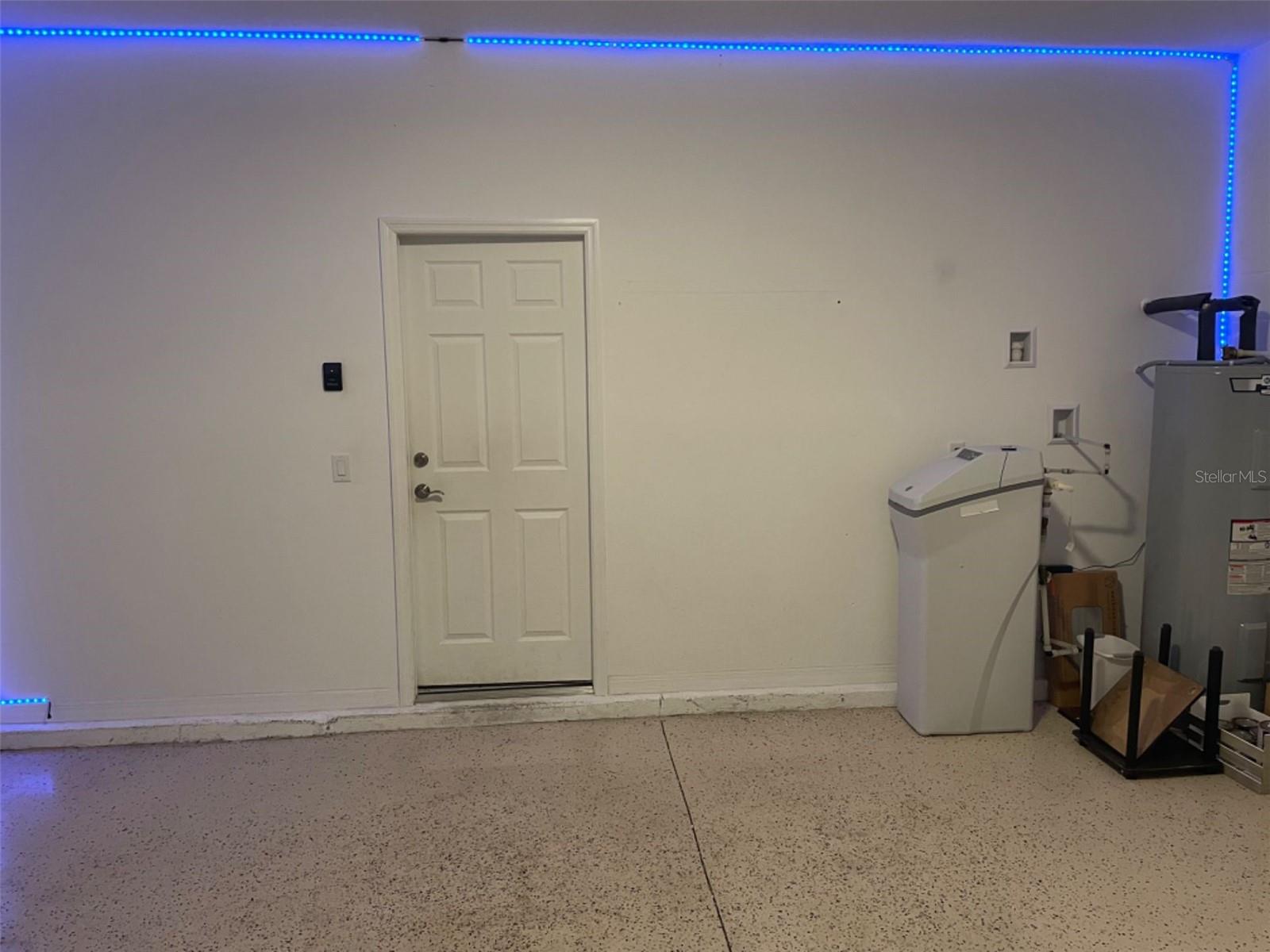 WEST LAKE TWNHMS PH 2 - Residential Lease
