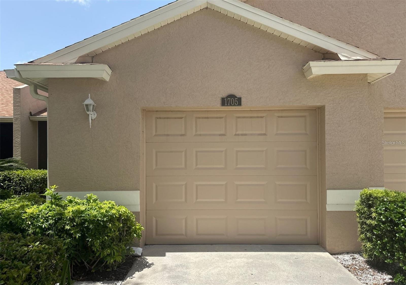 This beautiful sunrise exposure, villa offers 2 bedrooms, 2 baths, and a den with two screened-in lanais, front, and back. Home features tile
flooring, volume ceilings, and spacious great room that opens to the back screened-in lanai overlooking the golf course. The kitchen features custom cabinetry, electric range, pantry, breakfast bar and an eat-in kitchen with large sliding doors opening to the front screened-in lanai. The large master bedroom offers a walk-in closet, sliding doors opening to the lanai, a bay window with golf course views, and a master bath boasting custom mirrors and a spacious walk-in shower. There is an additional guest bedroom with a bath for your guest's privacy, and convenience of laundry in residence. This home also features an attached one-car garage. This community has numerous amenities available for residents to enjoy. Heritage Greens is situated around an 18-hole public golf course with preferred tee times for residents. The community offers a clubhouse with a fitness center, pool, spa, and more. A second clubhouse, open to the public, has a grill room, pro shop, and aqua driving range. RIGHT ON THE GOLF COURSE! Beautiful 7th Fairway Views! No membership required! Play whenever you want! 2 bedrooms plus an open den that could easily be a 3rd bedroom, office, formal dining or extra TV room! Neutral carpeting in the bedrooms, living room and den. Tile throughout the kitchen, breakfast room, both baths, hall and entry. 2 Screened lanais front and back, 6 ceiling fans, all appliances and a 1 car garage included. Available for short term lease as well.