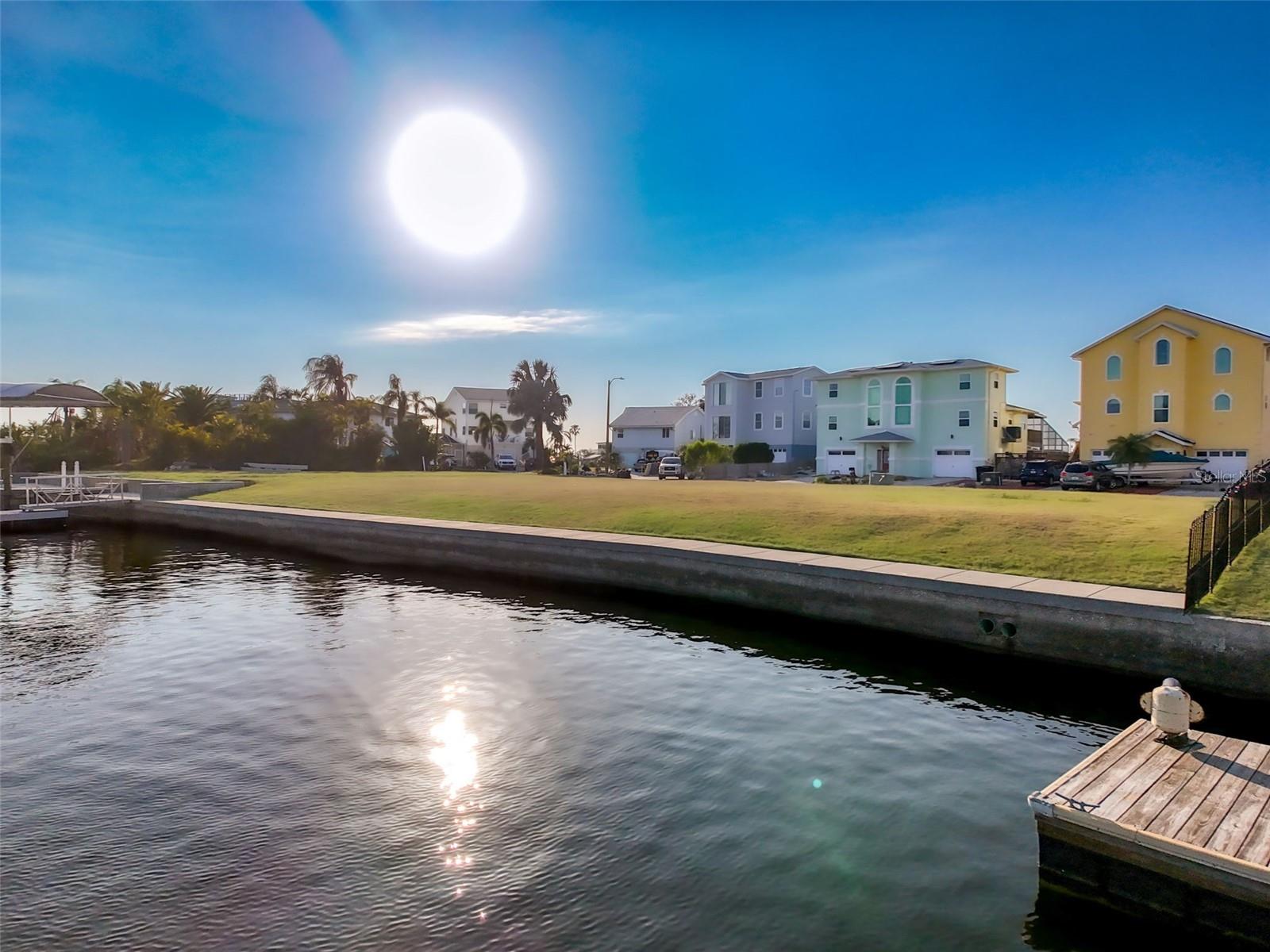 HUDSON BEACH ESTATES - Land