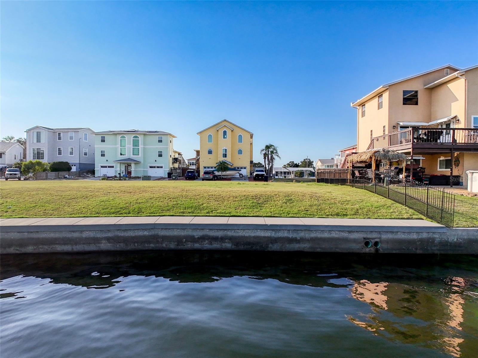 HUDSON BEACH ESTATES - Land