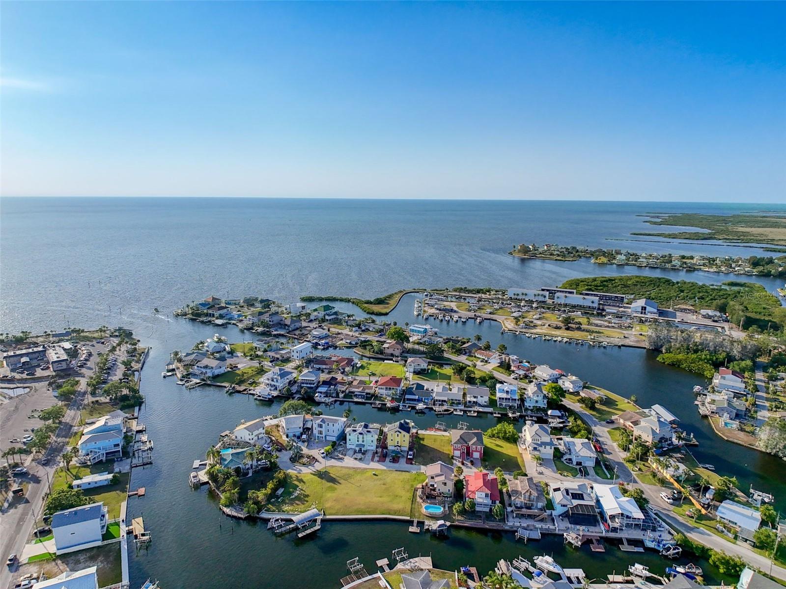 HUDSON BEACH ESTATES - Land