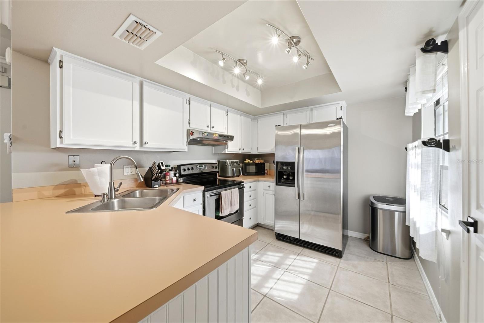 CAROLINE ESTATES - Residential