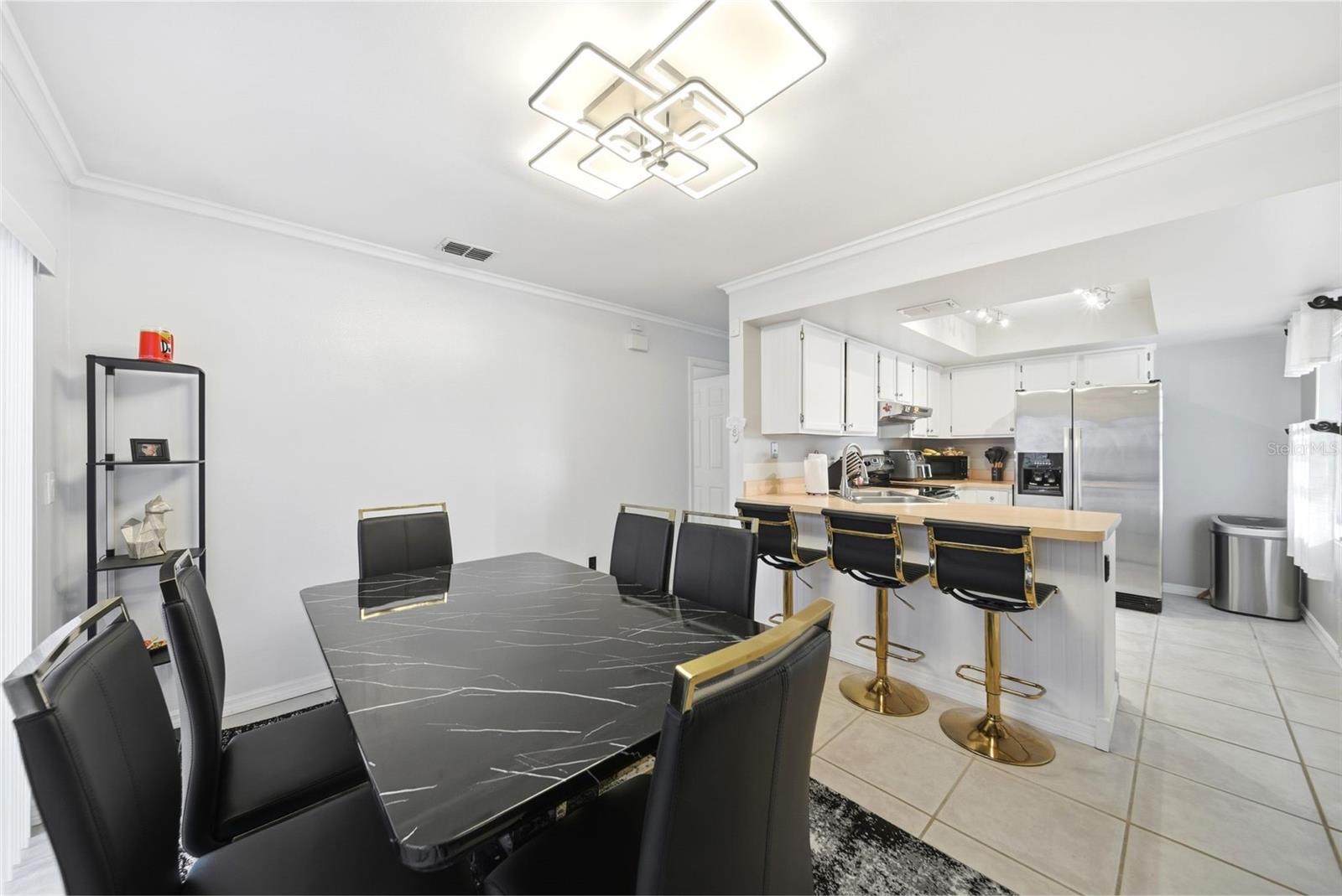 CAROLINE ESTATES - Residential