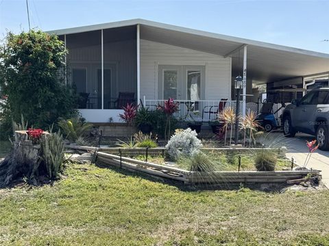 Photo of 8689 Breeze Hill Drive, Lake Wales, FL 33898 (MLS # P4934253)