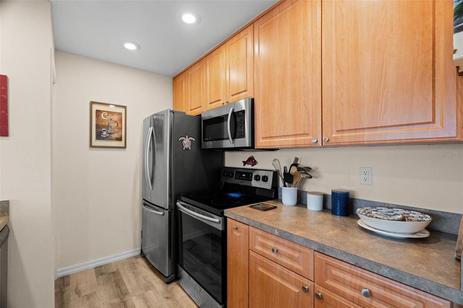 MOORINGS THE CONDO - Residential