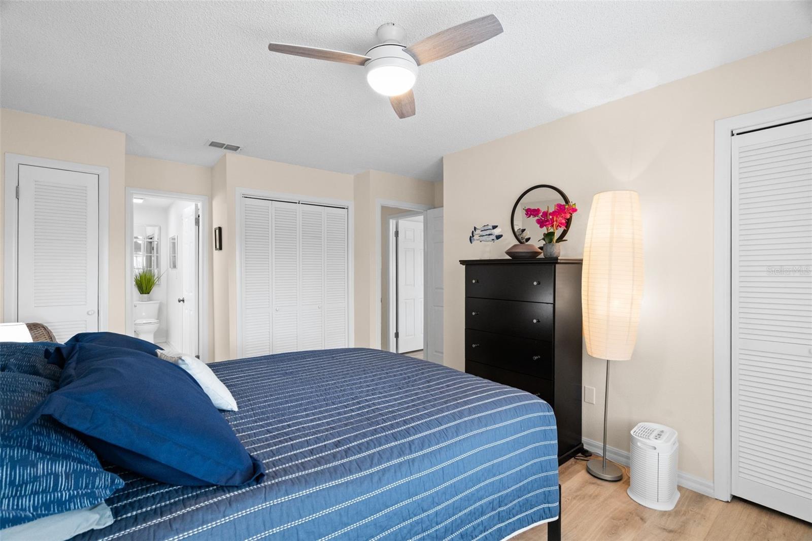 MOORINGS THE CONDO - Residential