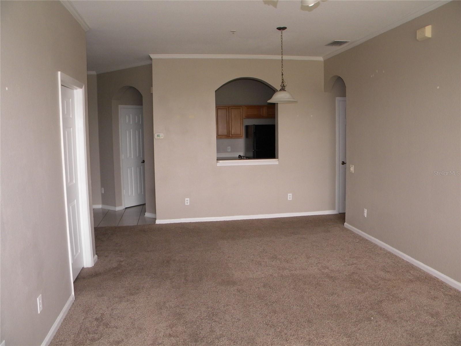 CRESTVIEW CONDO PH 01 - Residential