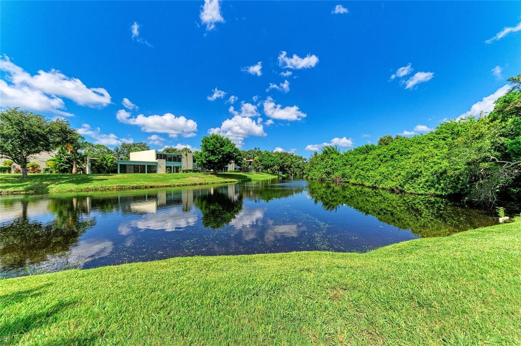 Photo of 812 Spring Lakes Blvd., Bradenton, FL 34210 (MLS # A4706726)