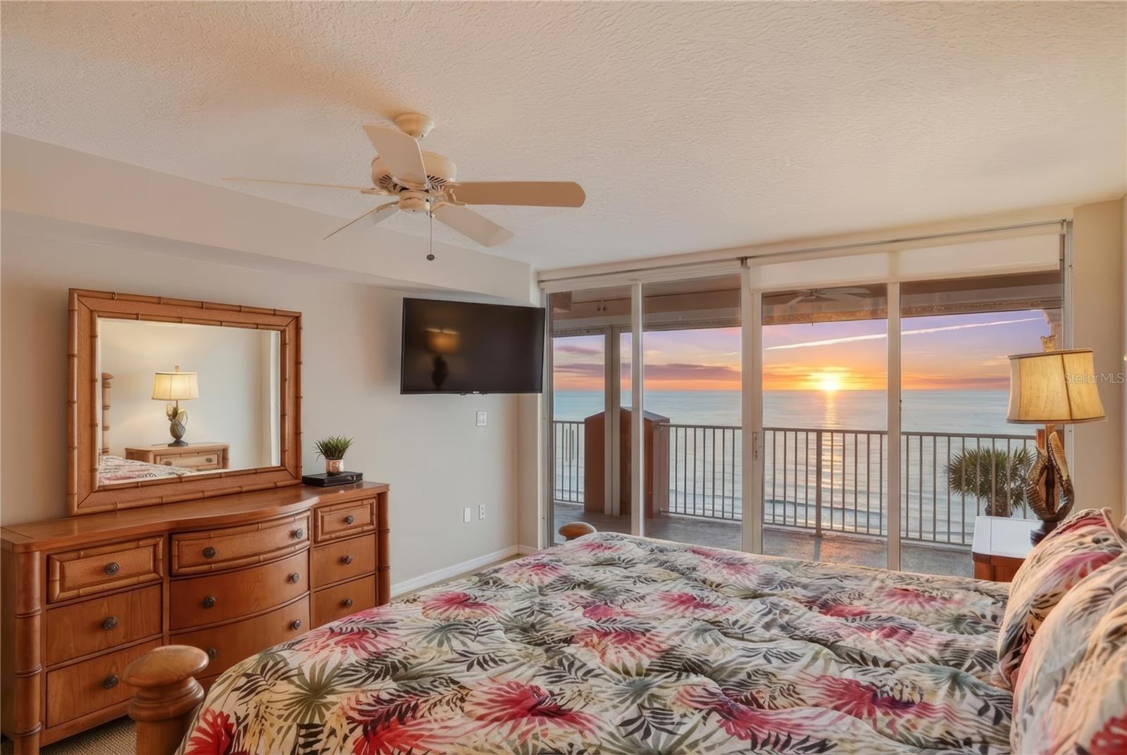 LA CONTESSA CONDO - Residential