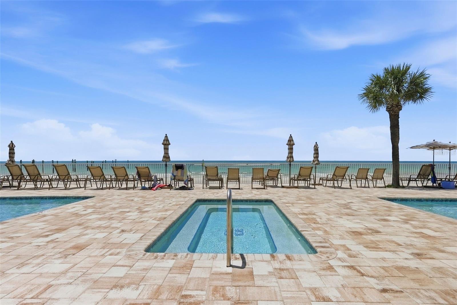 LA CONTESSA CONDO - Residential