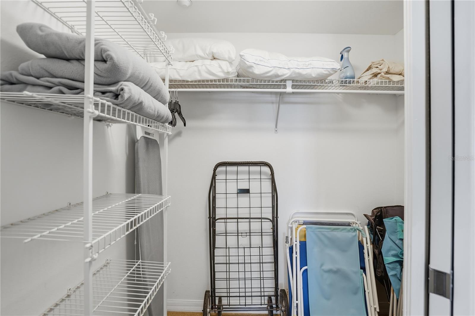 LA CONTESSA CONDO - Residential