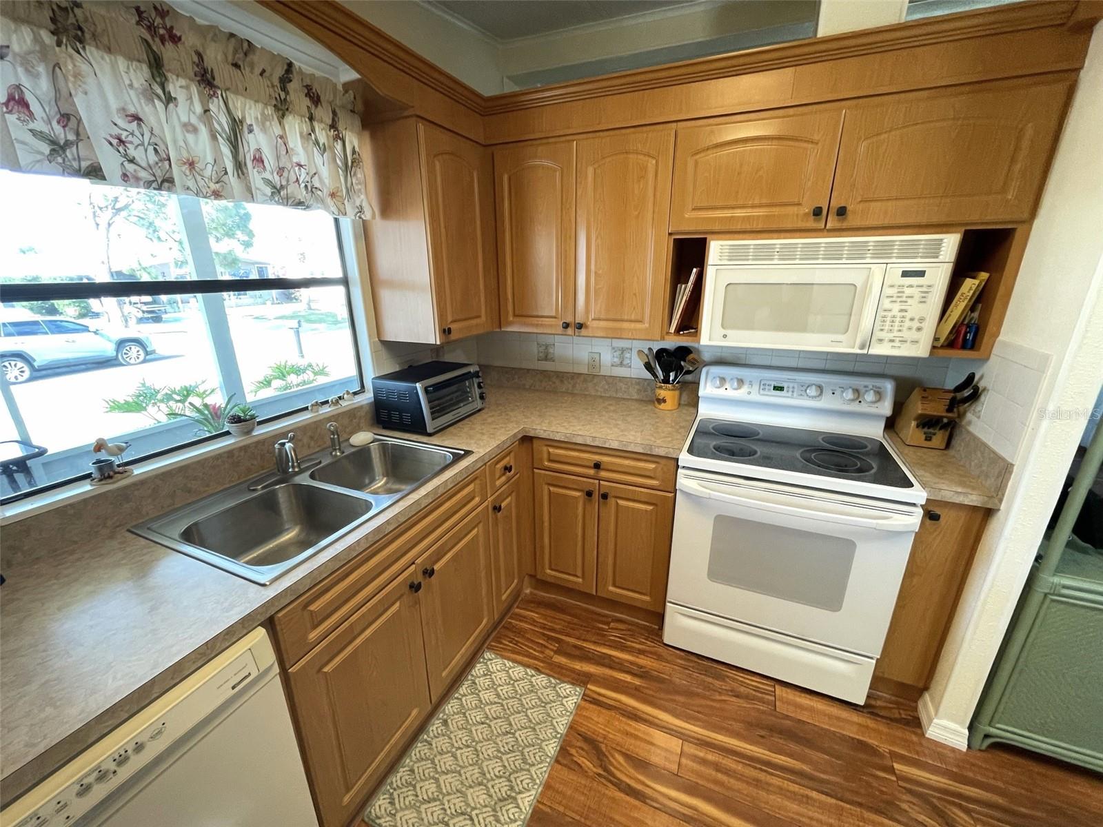 HARBOR ISLES II - Residential