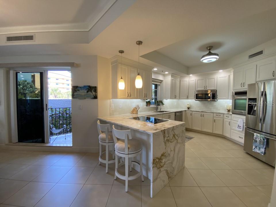 DA VINCI CONDO - Residential