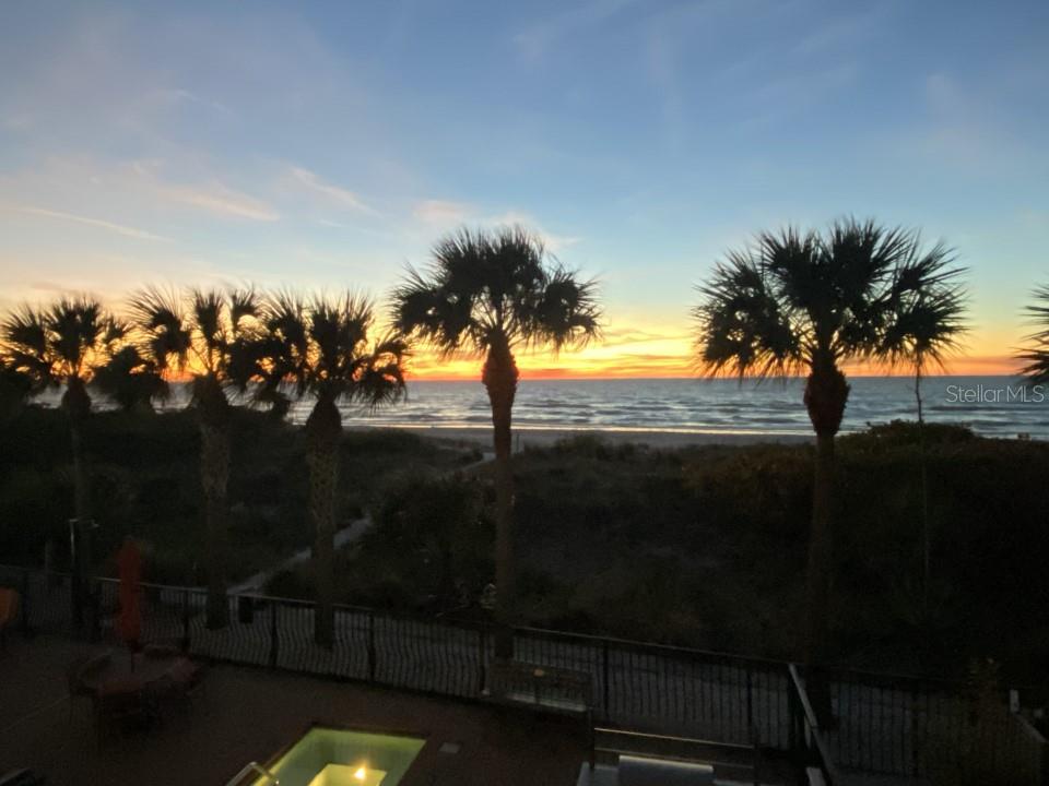 DA VINCI CONDO - Residential